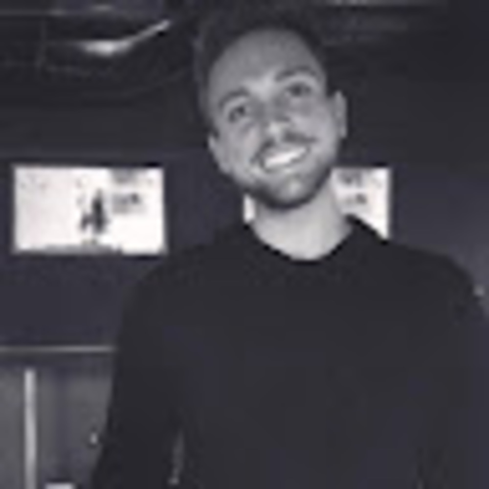 Meet your Posher, Casey